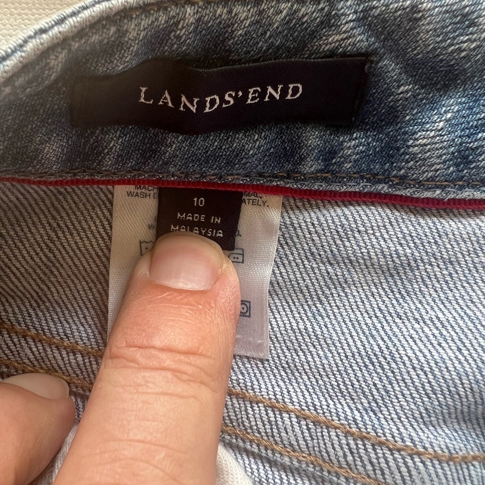 EUC Lands End Size 10 Denim Blue Women's Shorts‎ 🔥🔥 (D2) - Picture 3 of 6